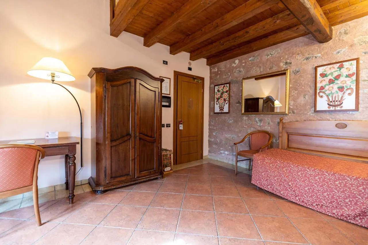 Relais Abbazia Santa Anastasia Resort & Winery Castelbuono  Farm stay Castelbuono (Sicily)